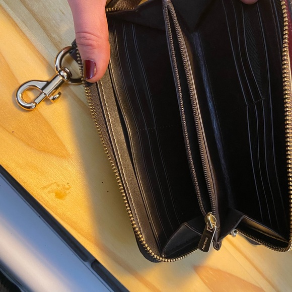 Coach Dempsey tote with wallet - Picture 12 of 16